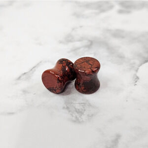 0g 8mm Ear Gauges Precious Stone Red w Black Veins Bronze Shimmer Saddle Plugs